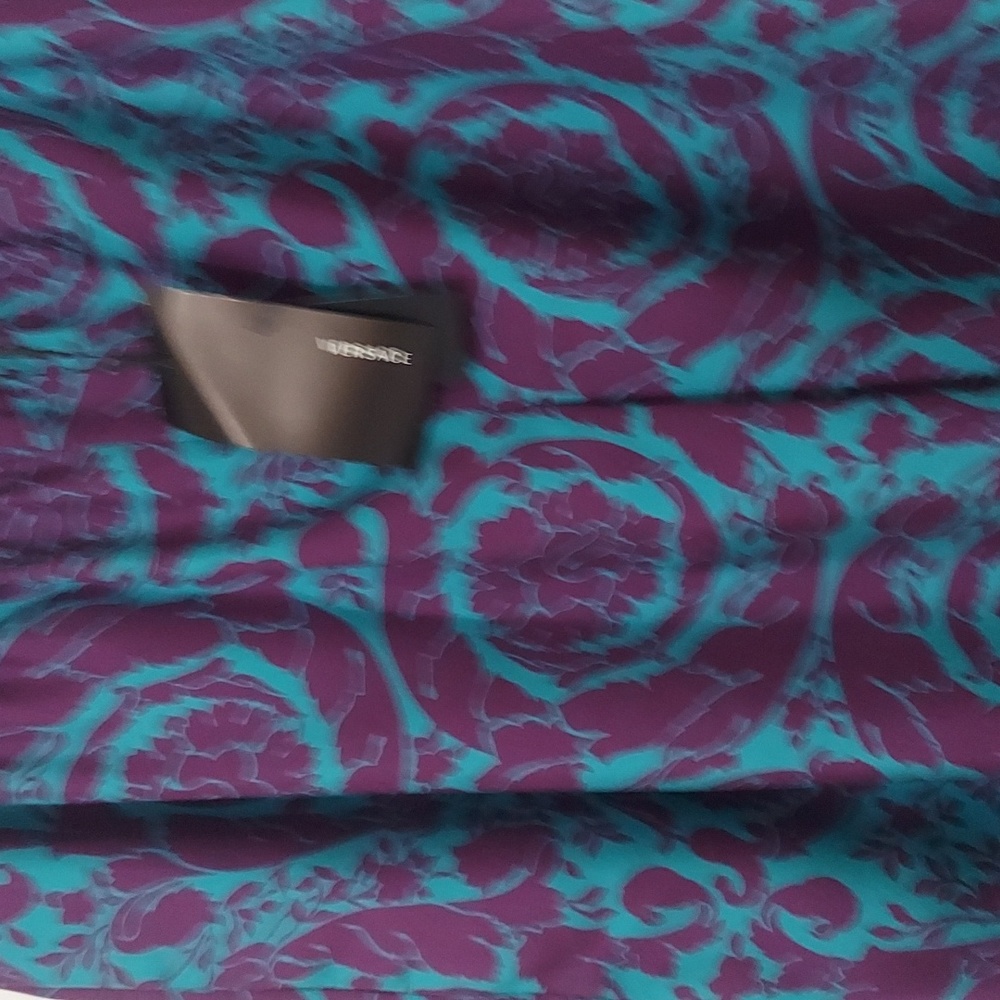 Clothes - Picture 4 of 4